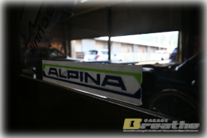ようやく入荷しました。。が。。BMW E30 用 ALPINA Fスポイラー