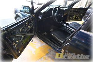 BMW E30 ドアロック なおった気がする