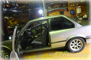 のんびりブログ書いている場合じゃないな。。これは。（エアコン修理室内作業）